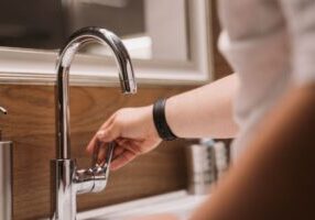 bathroom faucet repair service