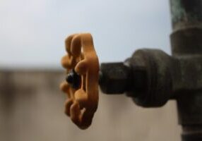 changing toilet valve